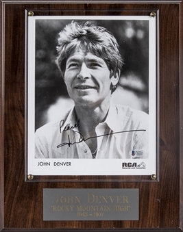 John Denver Signed & "Peace!" Inscribed 8x10 Photo Mounted Onto Plaque (Beckett)